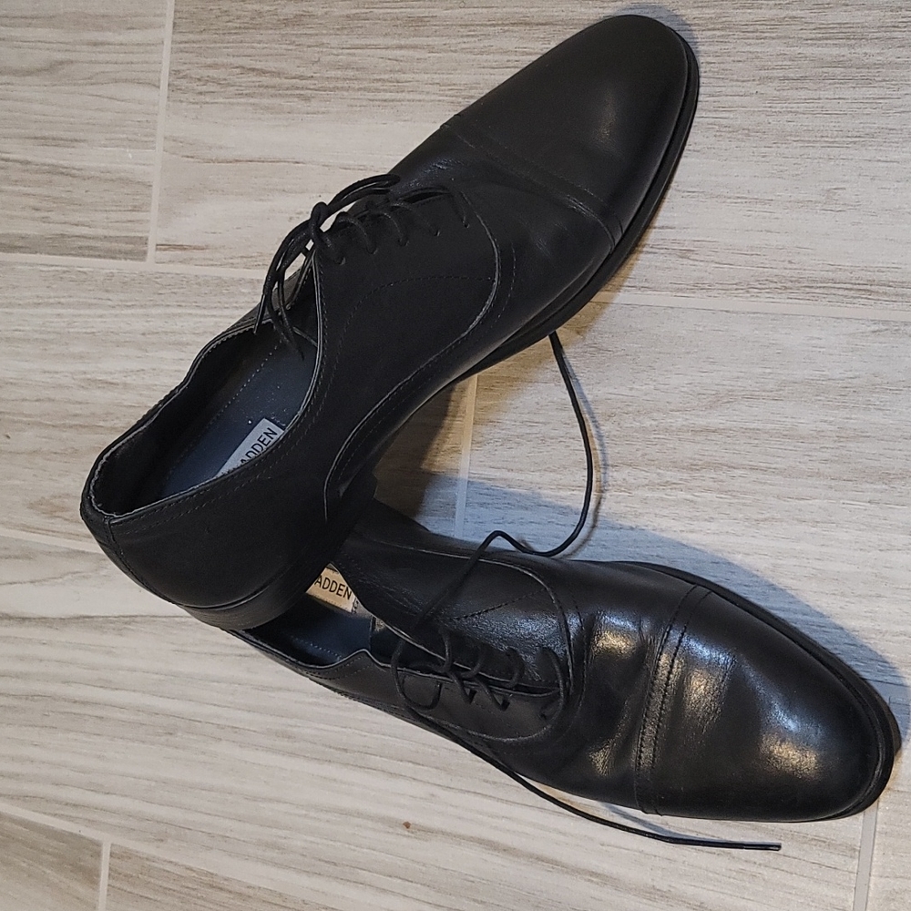 Steve Madden Black Oxford Shoes